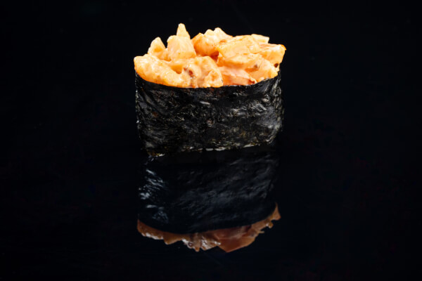 Спайс суши с креветкой